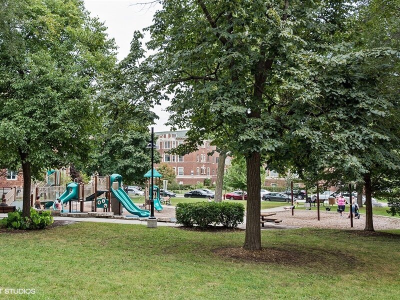 545 Hinman Avenue Evanston IL 60202