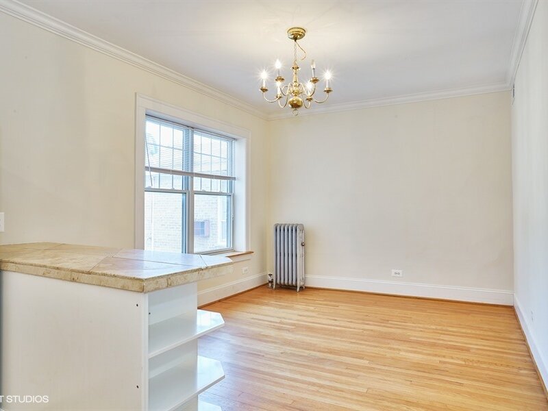 545 Hinman Avenue Evanston IL 60202