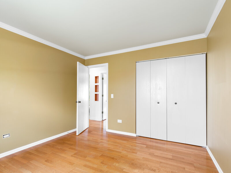 232 Saratoga Court Gurnee IL 60031