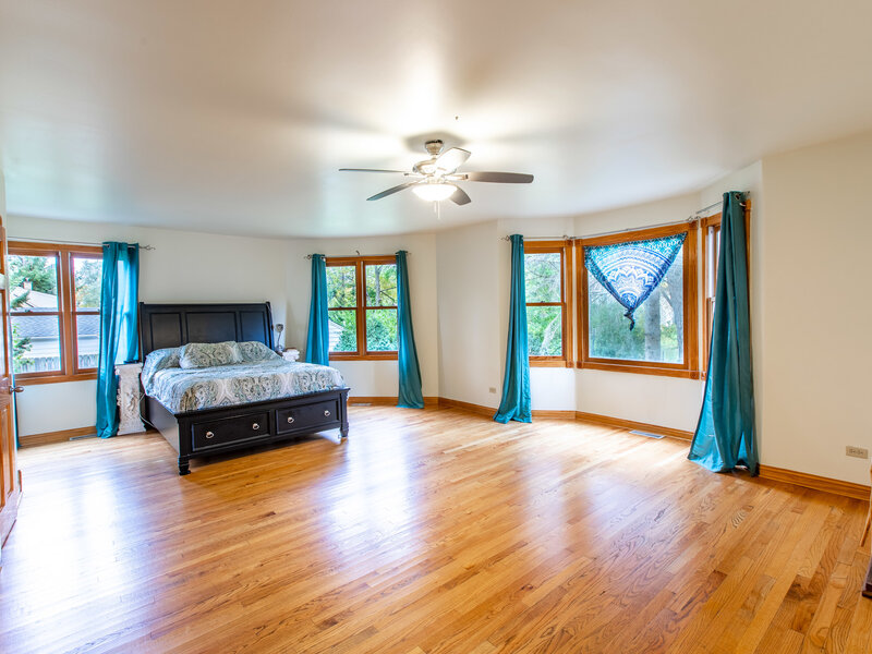 275 S Slusser Street Grayslake IL 60030