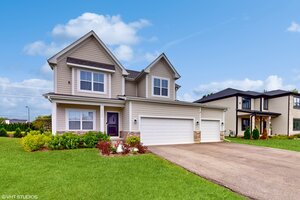 Photo of 21379 W Sylvan Drive Mundelein IL 60060