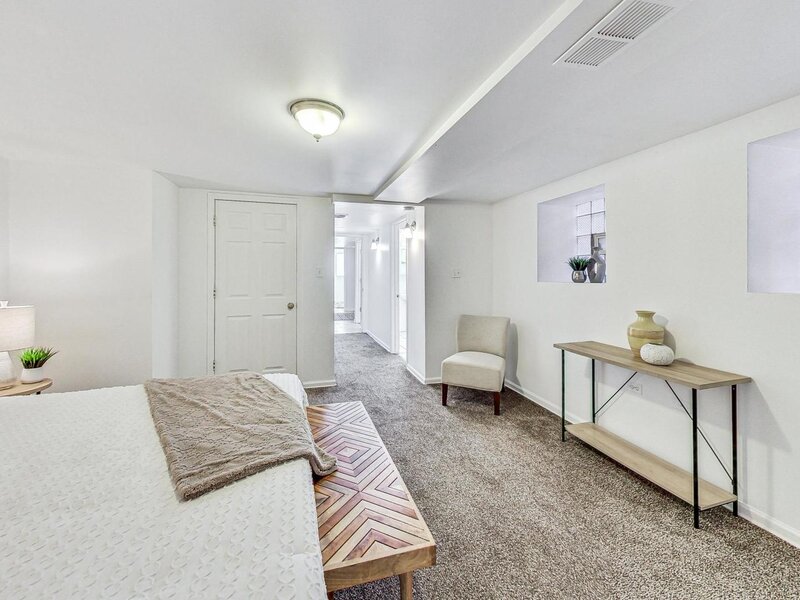6209 S Dorchester Avenue Chicago IL 60637