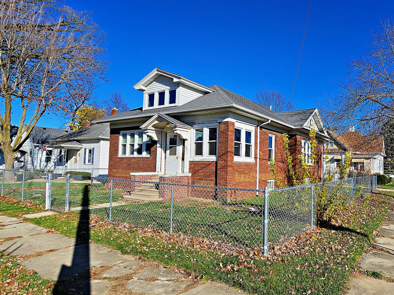 511 S Bloomington Street Streator IL 61364