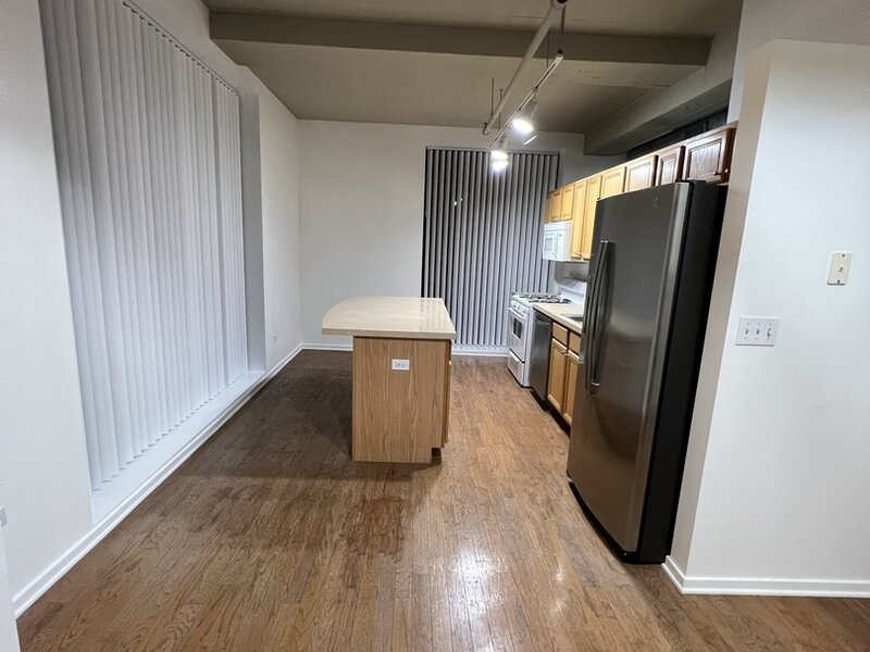 1525 S Sangamon Street Chicago IL 60608