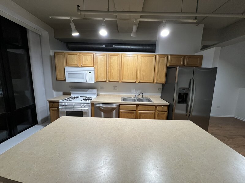 1525 S Sangamon Street Chicago IL 60608