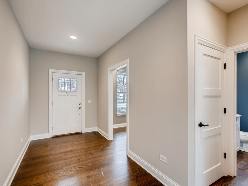 384 Woodland Chase Lane Vernon Hills IL 60061