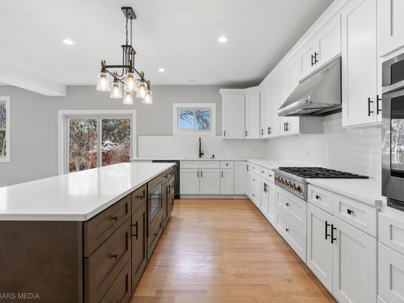 4016 Faith Lane St. Charles IL 60174