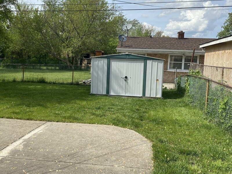 1521 E 13th Place Ford Heights IL 60411