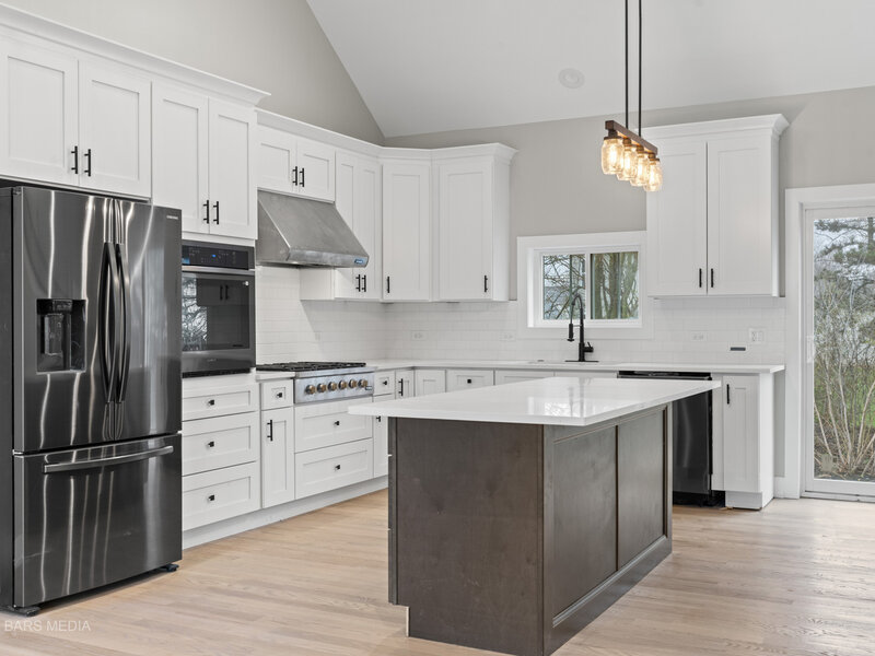 4032 Faith Lane St. Charles IL 60174