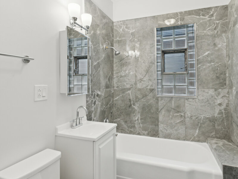 8423 S Colfax Avenue Chicago IL 60617