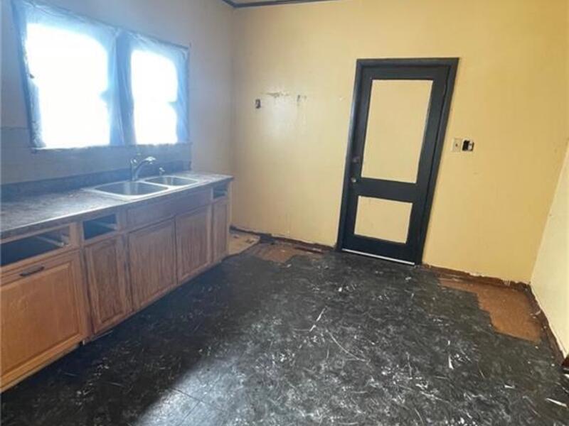 257 N Hobbie Avenue Kankakee IL 60901