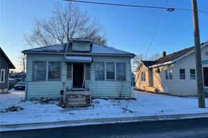 Photo of 257 N Hobbie Avenue Kankakee IL 60901