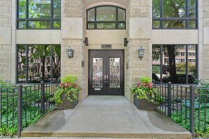 Photo of 45 E Cedar Street Chicago IL 60611 Unit 200