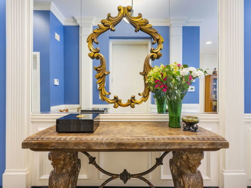 45 E Cedar Street Chicago IL 60611