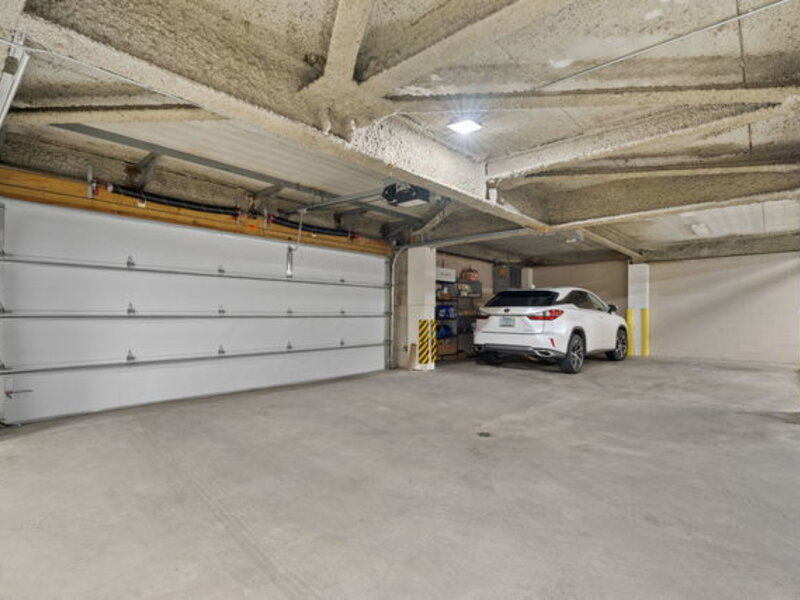 45 E Cedar Street Chicago IL 60611