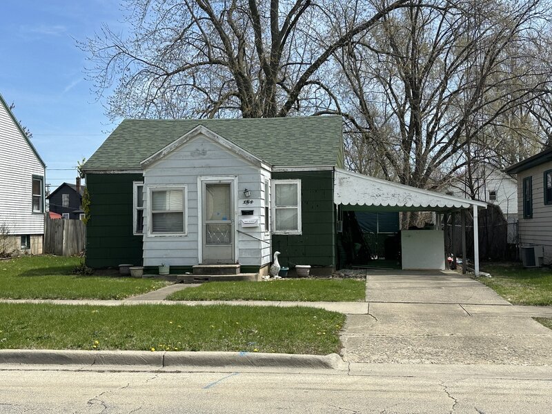 184 S Forest Avenue Bradley IL 60915