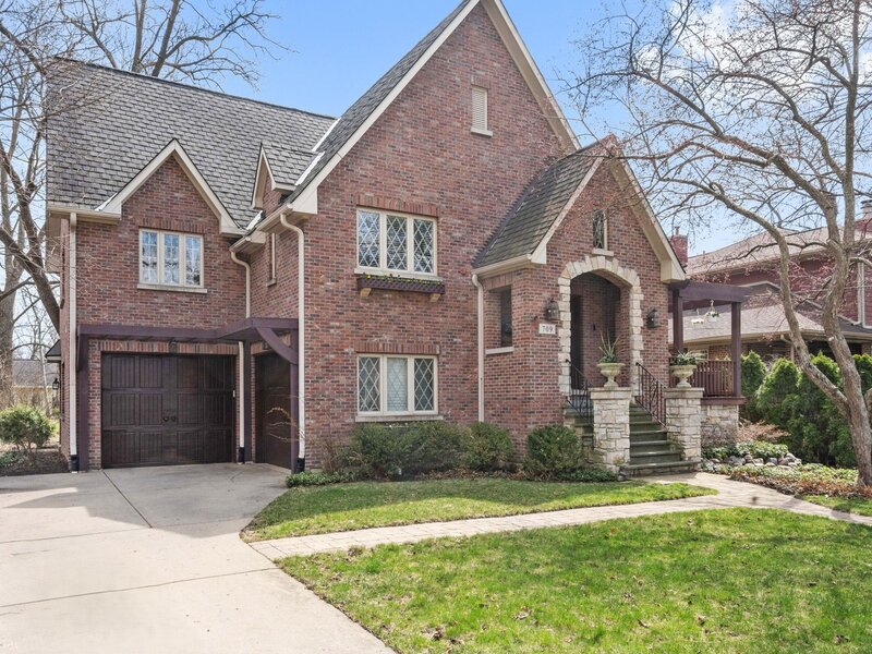 709 Prospect Avenue Barrington IL 60010