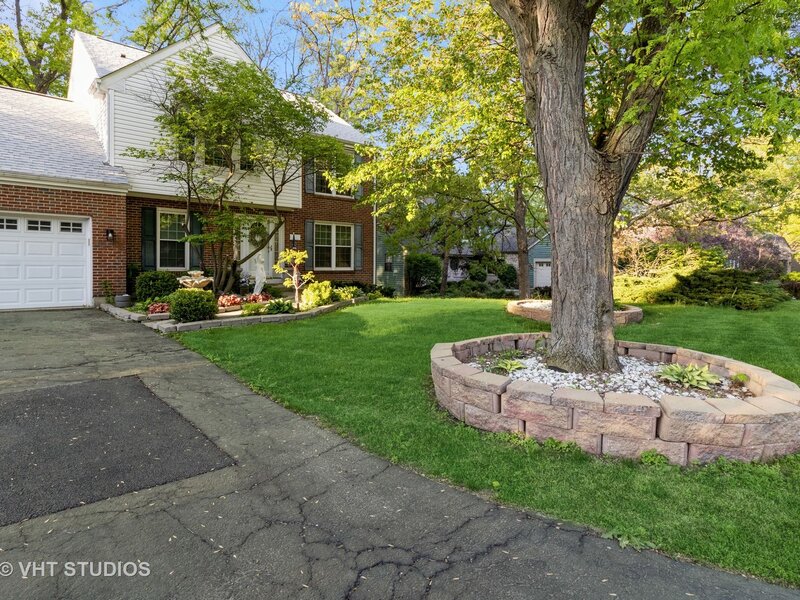772 Red Oak Drive Bartlett IL 60103
