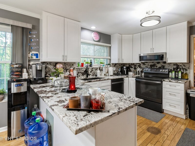 772 Red Oak Drive Bartlett IL 60103