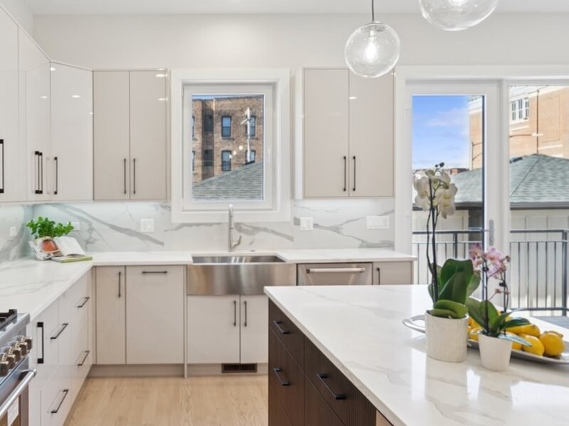 965 E 62nd Street Chicago IL 60637