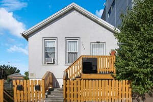 Photo of 1816 S Jefferson Street Chicago IL 60616