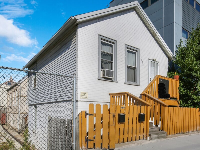 1816 S Jefferson Street Chicago IL 60616