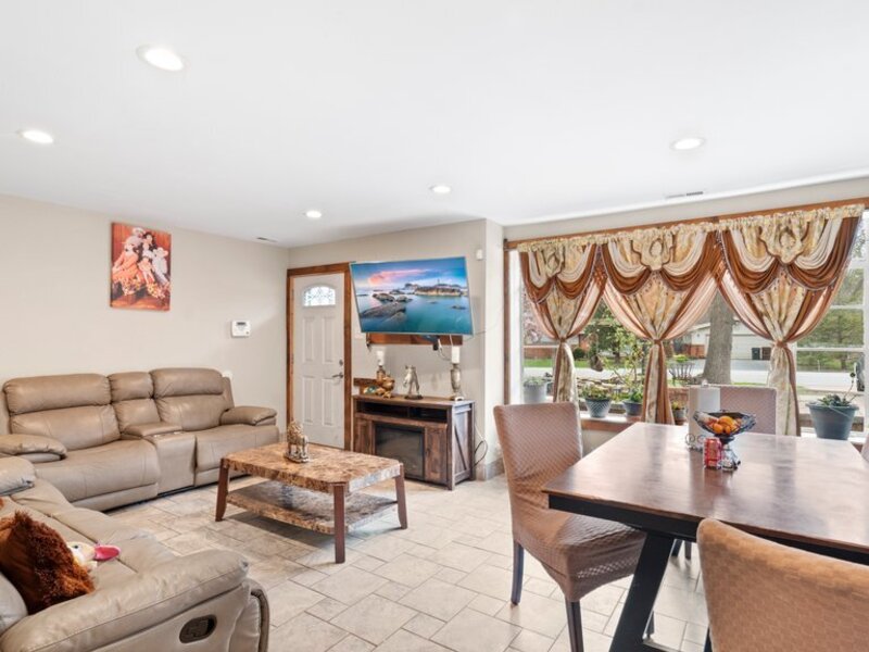 36 Monee Road Park Forest IL 60466
