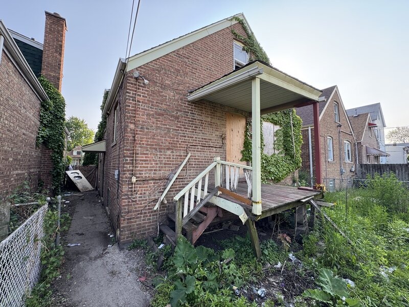 8371 S Baltimore Avenue Chicago IL 60617