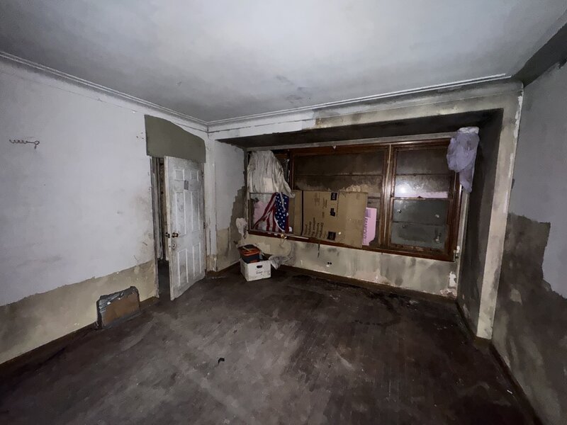 8371 S Baltimore Avenue Chicago IL 60617