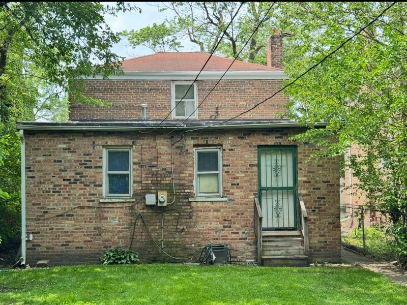 9151 S Perry Avenue Chicago IL 60620