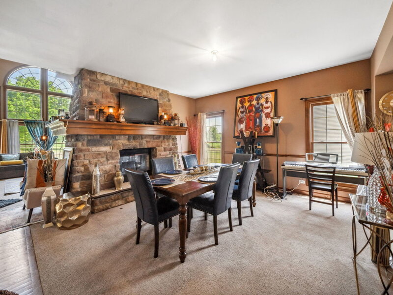 26200 W Chatham Drive Plainfield IL 60585