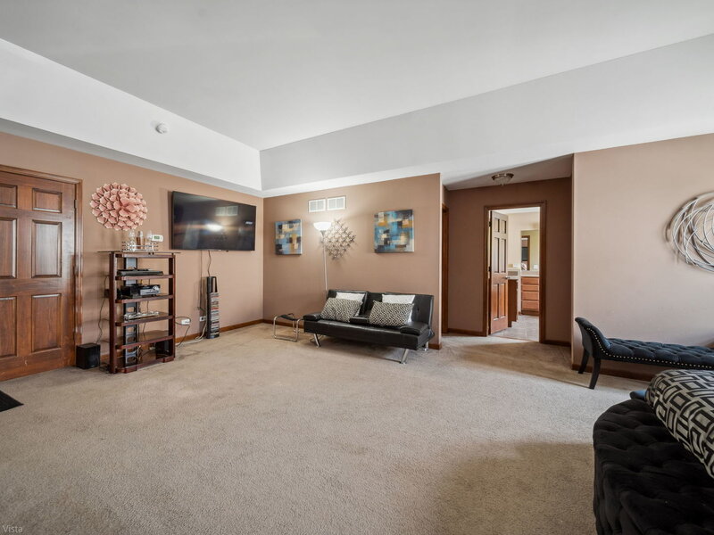 26200 W Chatham Drive Plainfield IL 60585