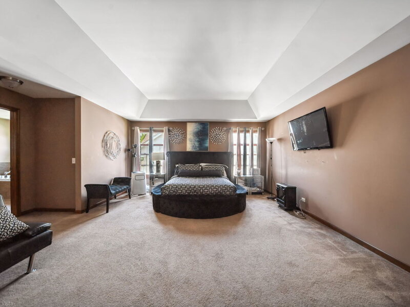 26200 W Chatham Drive Plainfield IL 60585