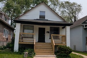Photo of 10515 S Perry Avenue Chicago IL 60628