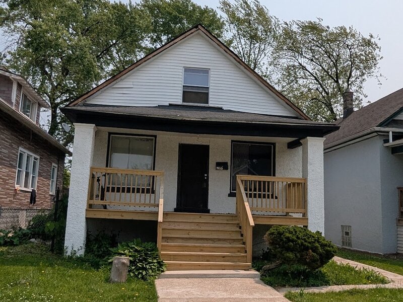 10515 S Perry Avenue Chicago IL 60628