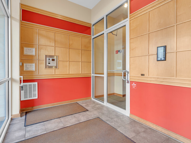 1572 N Maple Avenue Evanston IL 60201