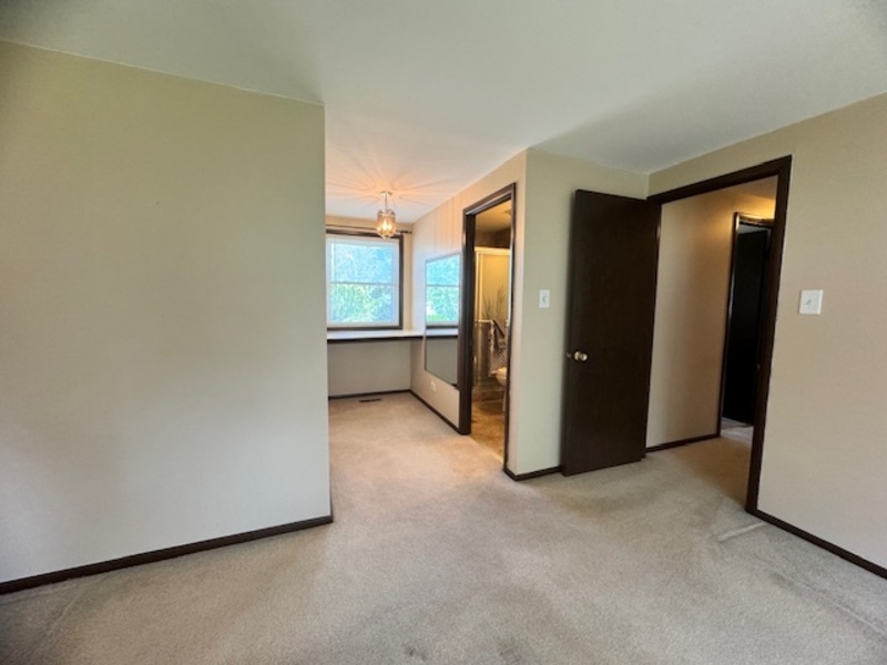 520 N Salem Drive Schaumburg IL 60194