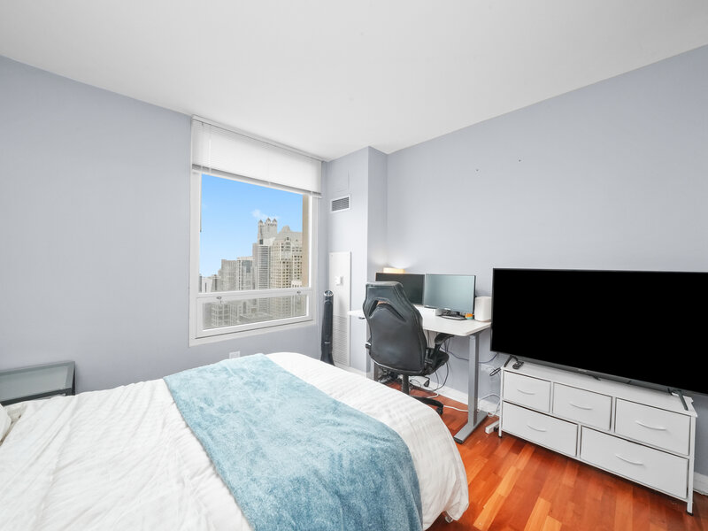 33 W Ontario Street Chicago IL 60654