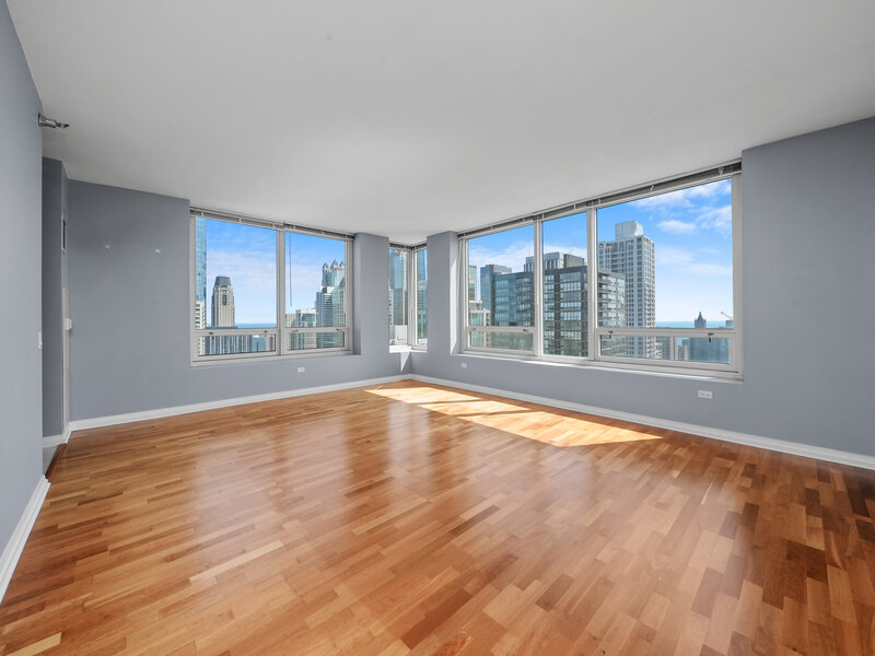 33 W Ontario Street Chicago IL 60654