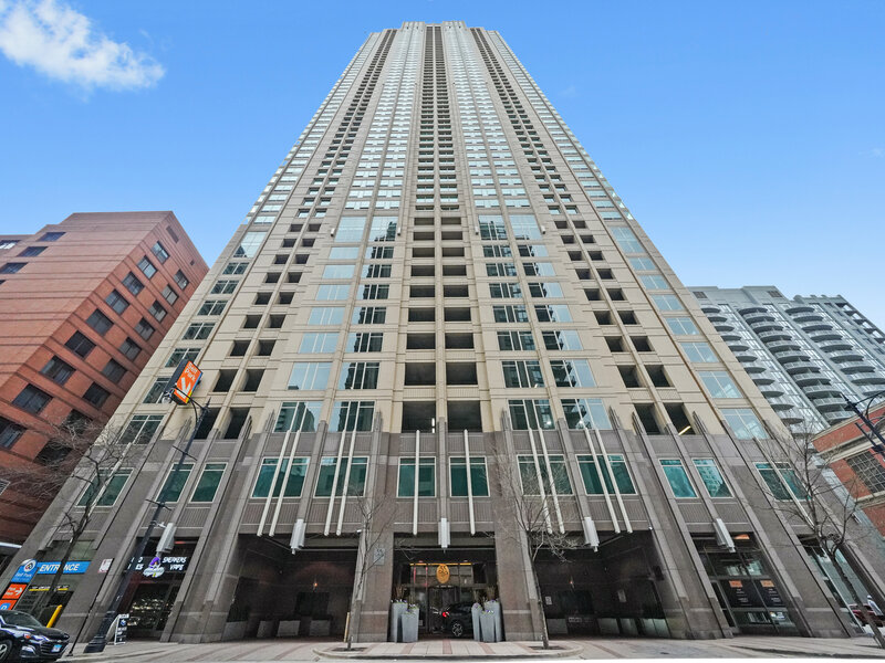 33 W Ontario Street Chicago IL 60654