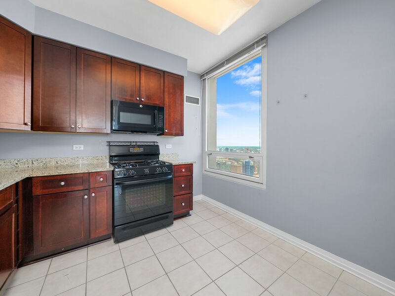 33 W Ontario Street Chicago IL 60654
