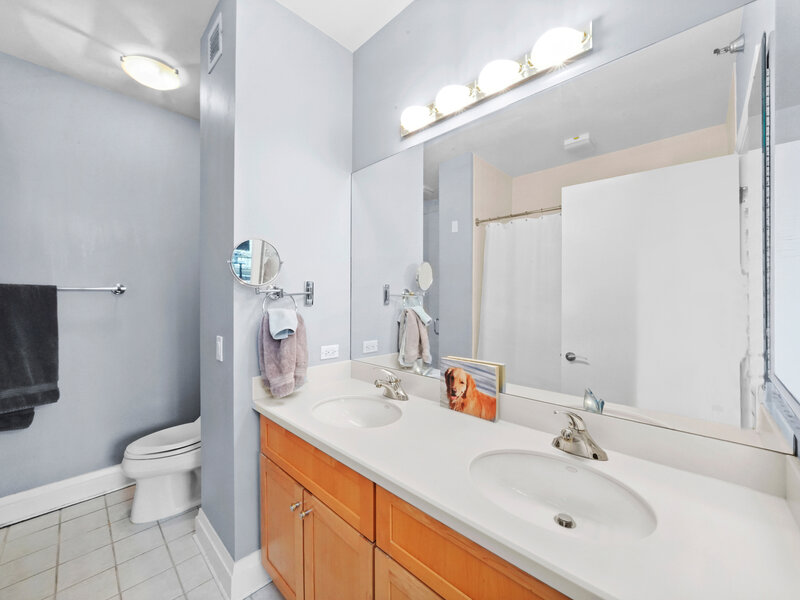33 W Ontario Street Chicago IL 60654