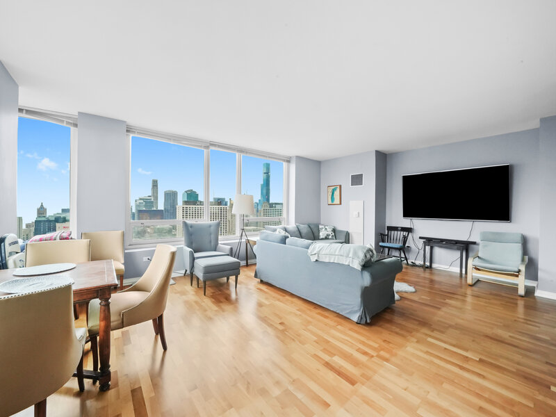 33 W Ontario Street Chicago IL 60654
