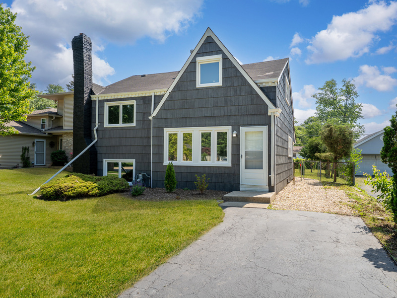 4025 Williams Street Downers Grove IL 60515