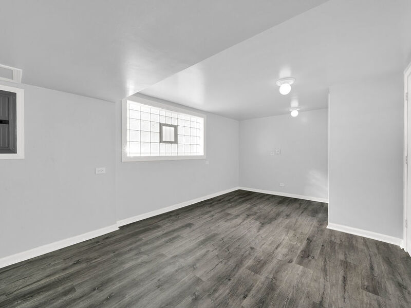 7327 S Hoyne Avenue Chicago IL 60636