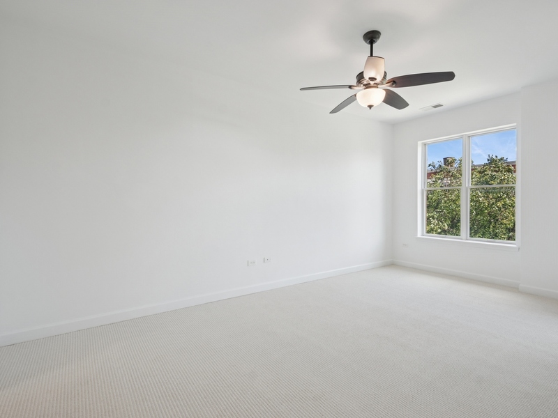 2326 W Giddings Street Chicago IL 60625