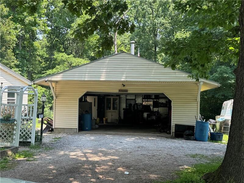 13835 1735 East Road Danville IL 61834