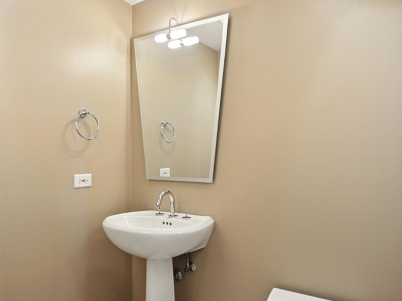100 E Huron Street Chicago IL 60611