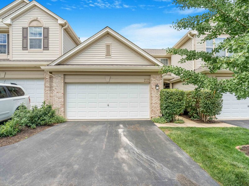 225 St Josephs Way Yorkville IL 60560
