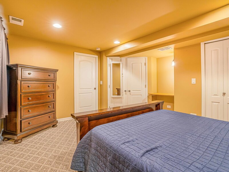 225 St Josephs Way Yorkville IL 60560